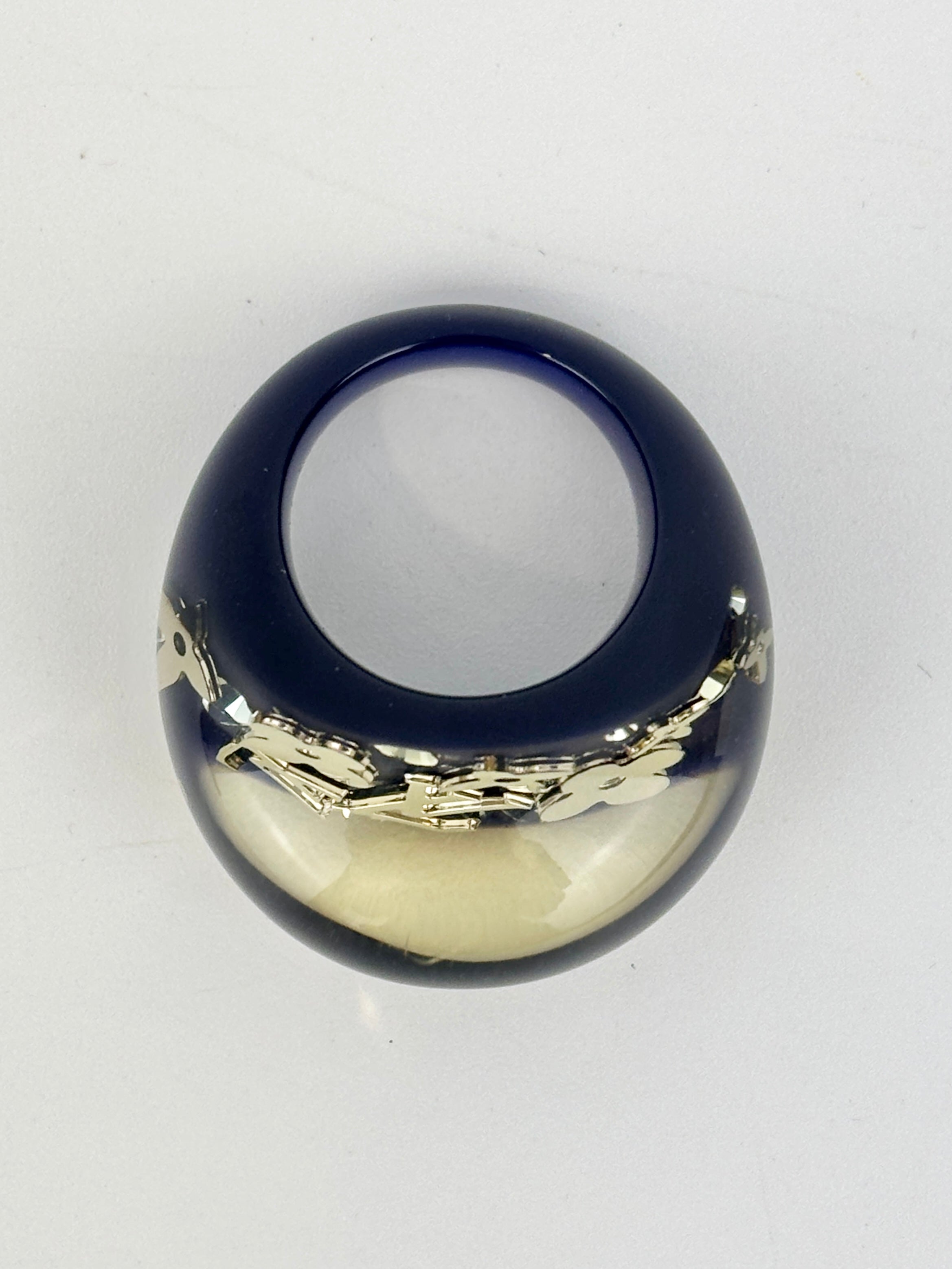 Black Resin Inclusion Ring Size M