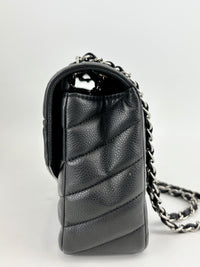 Lady Chevron Flap Bag Black SHW