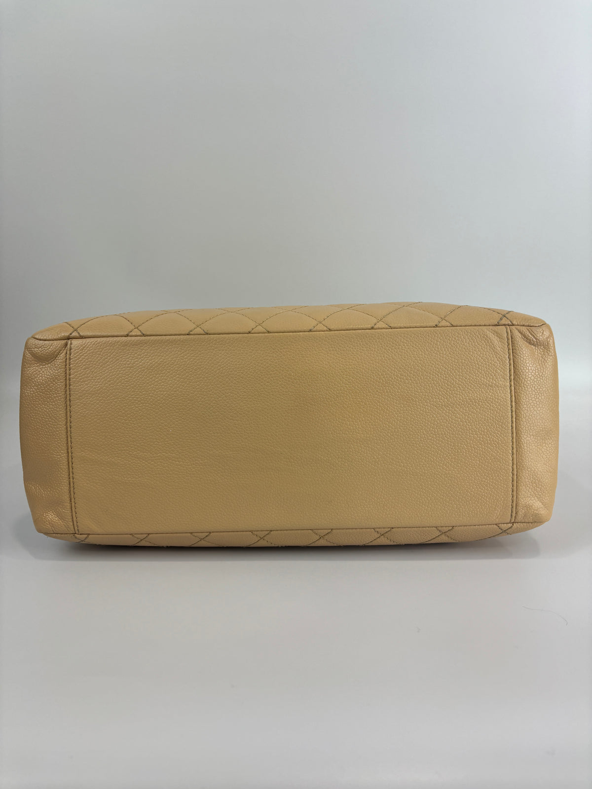 Grand Shopping Tote (GST) in Beige Caviar GHW