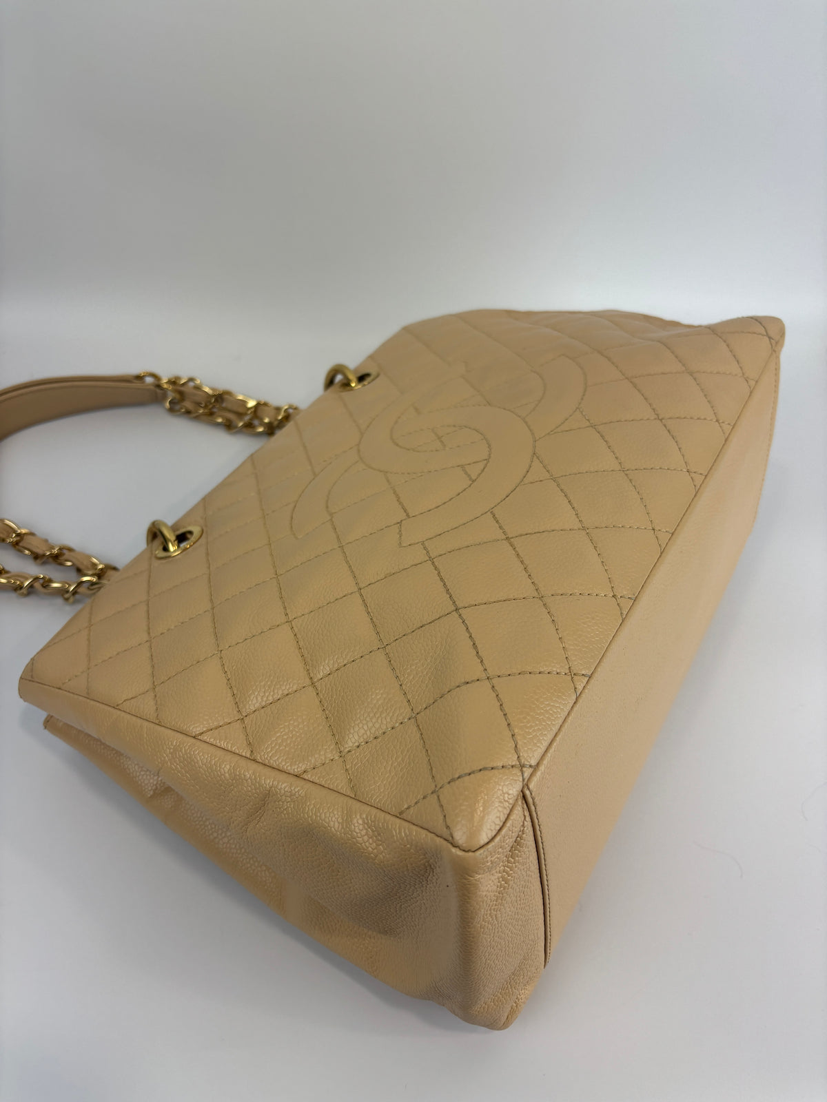 Grand Shopping Tote (GST) in Beige Caviar GHW