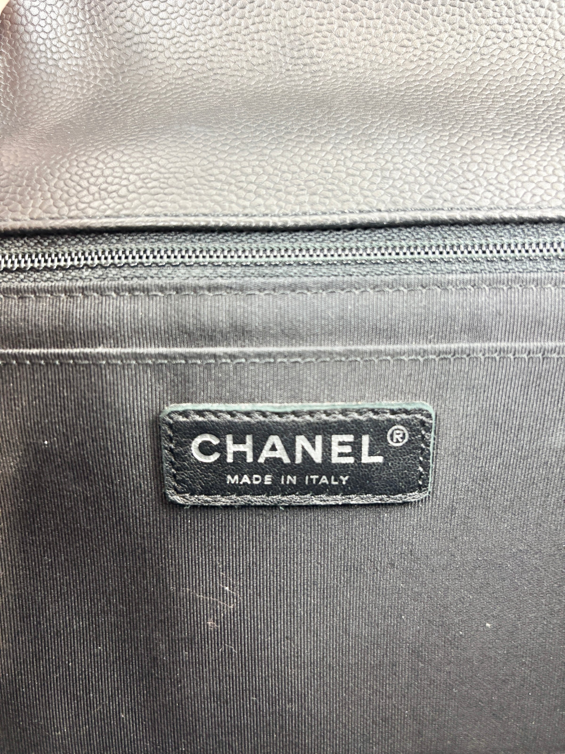 Lady Chevron Flap Bag Black SHW