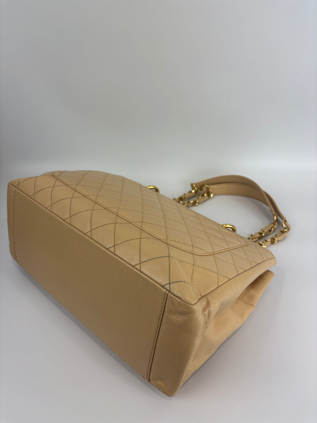 Grand Shopping Tote (GST) in Beige Caviar GHW