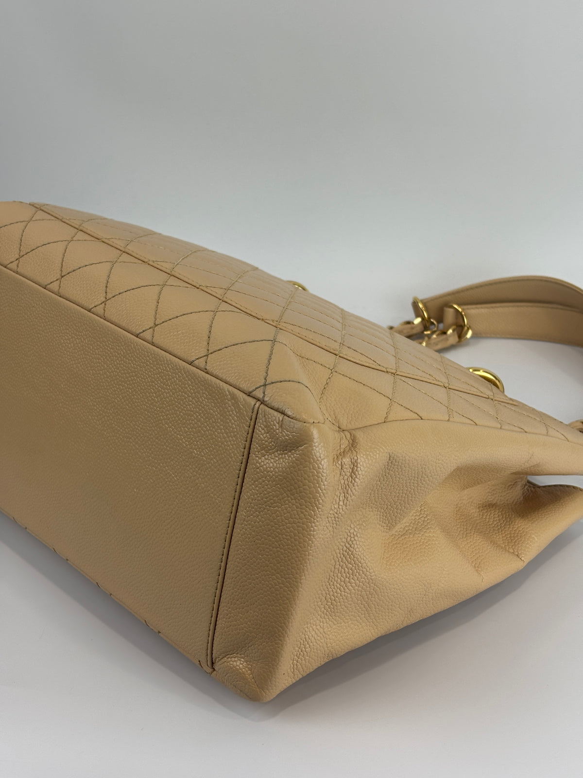 Grand Shopping Tote (GST) in Beige Caviar GHW