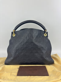 Artsy MM in Infini Monogram Empreinte Leather