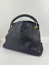 Artsy MM in Infini Monogram Empreinte Leather