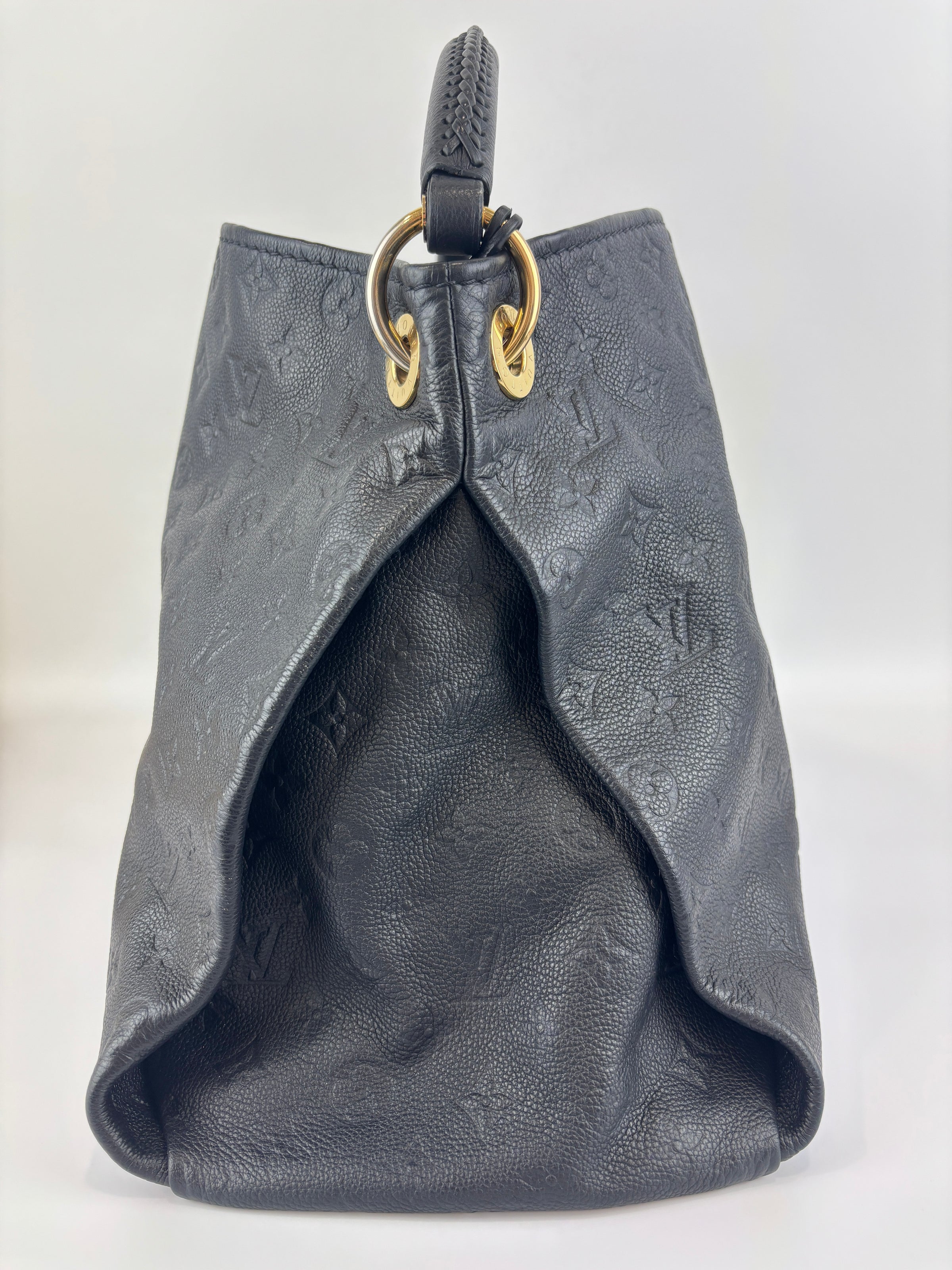 Artsy MM in Infini Monogram Empreinte Leather