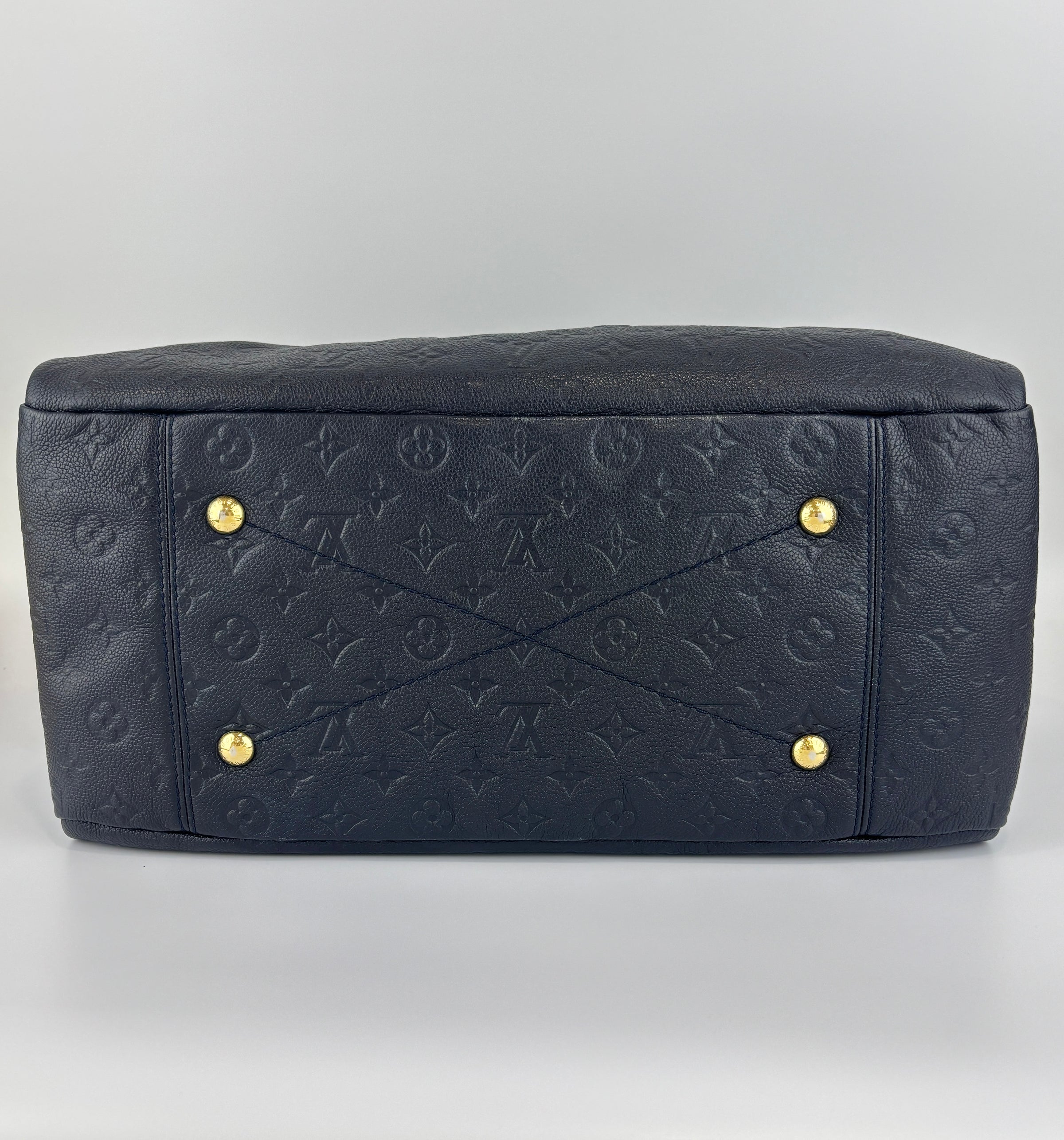 Artsy MM in Infini Monogram Empreinte Leather