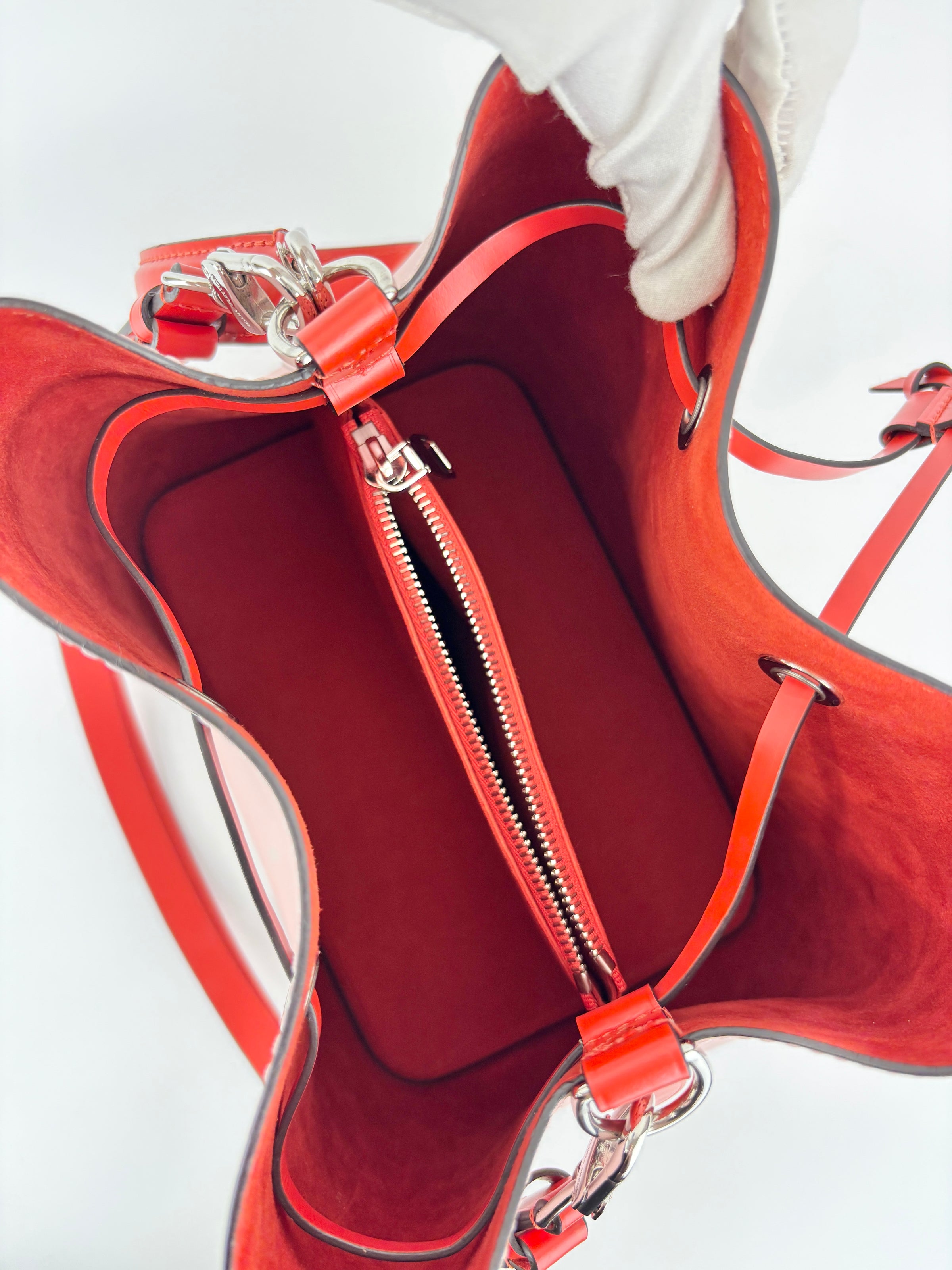 NeoNoe MM Rose Ballerine Epi Leather Bucket Bag