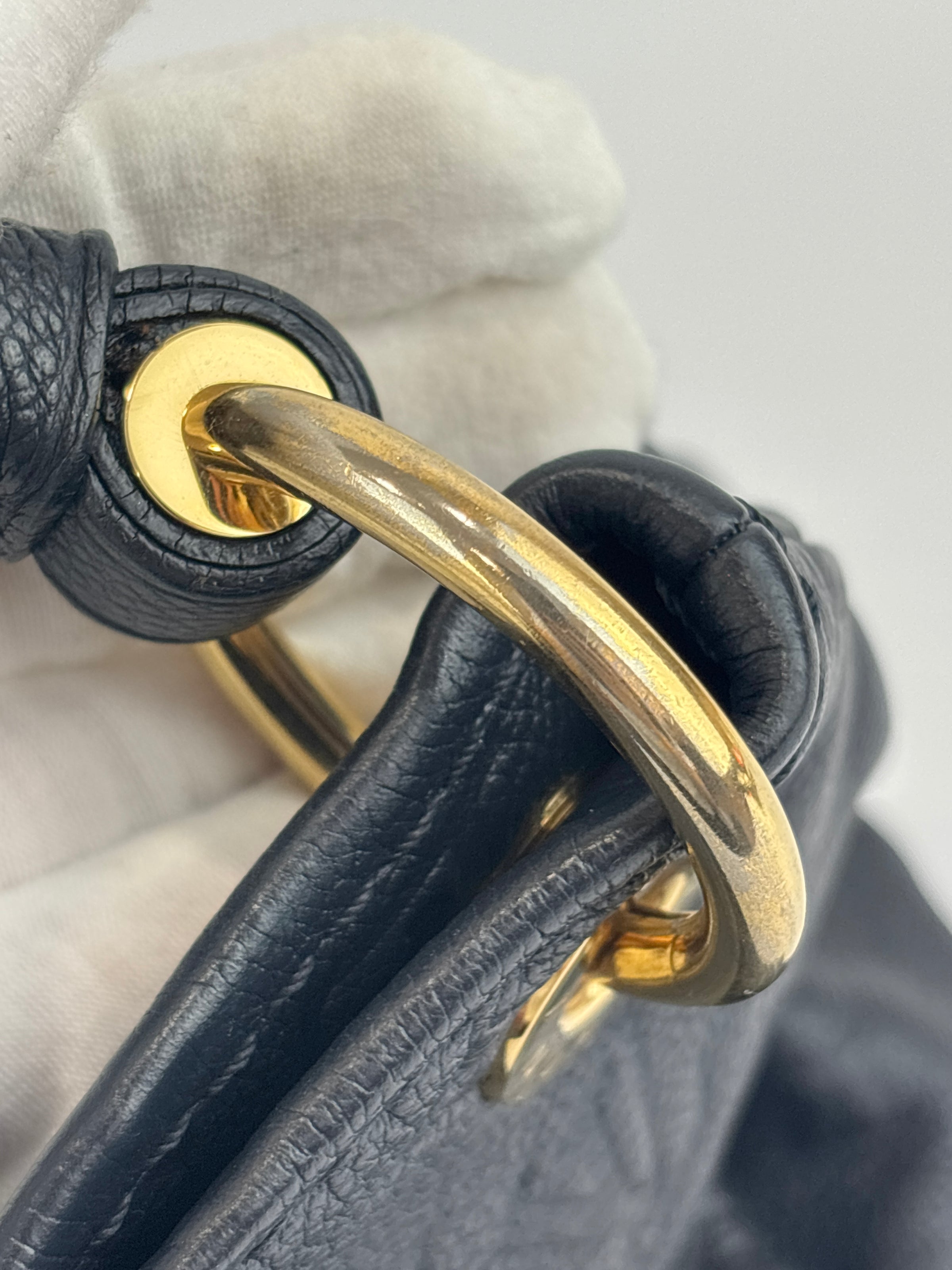 Artsy MM in Infini Monogram Empreinte Leather