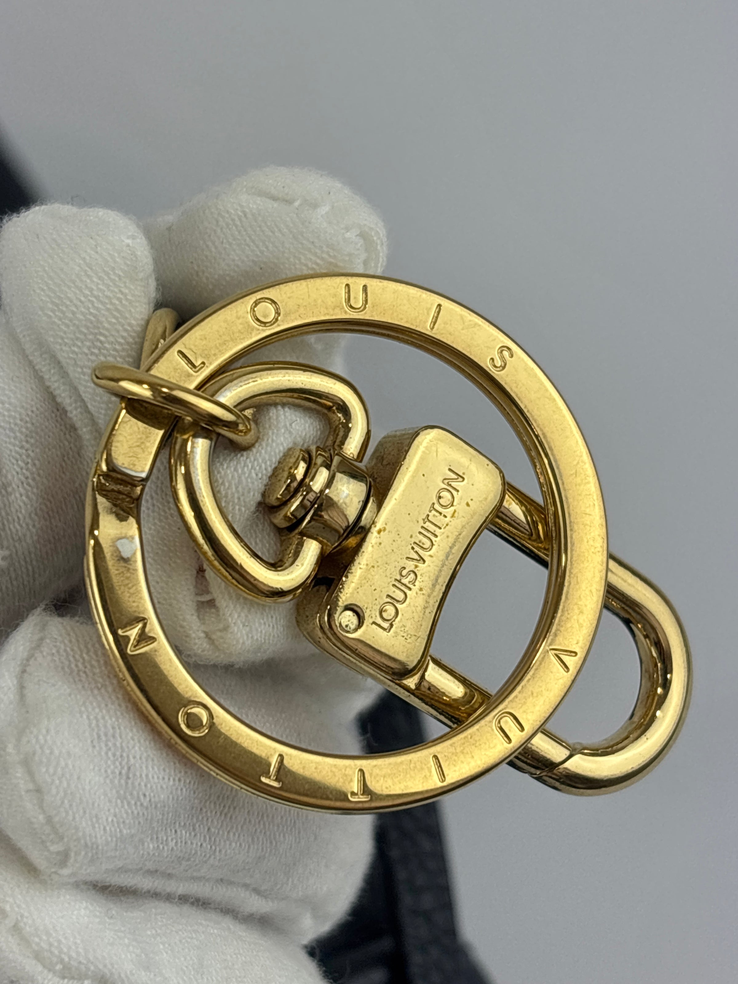Artsy MM in Infini Monogram Empreinte Leather