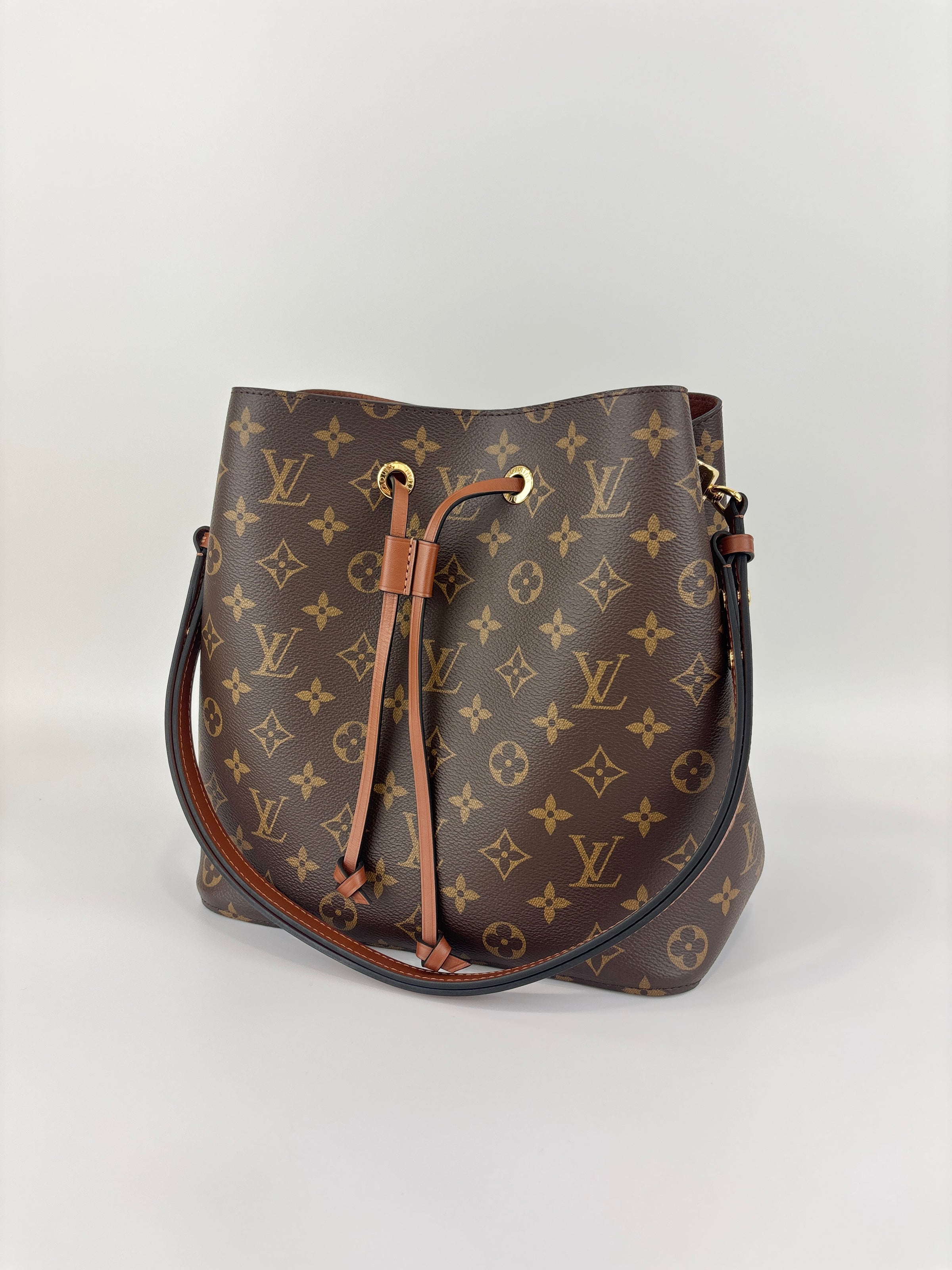 NeoNoe MM in Caramel Monogram Canvas