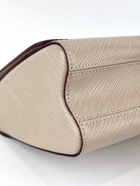 M21112 Twist MM Epi Leather Galet Grey