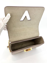 M21112 Twist MM Epi Leather Galet Grey