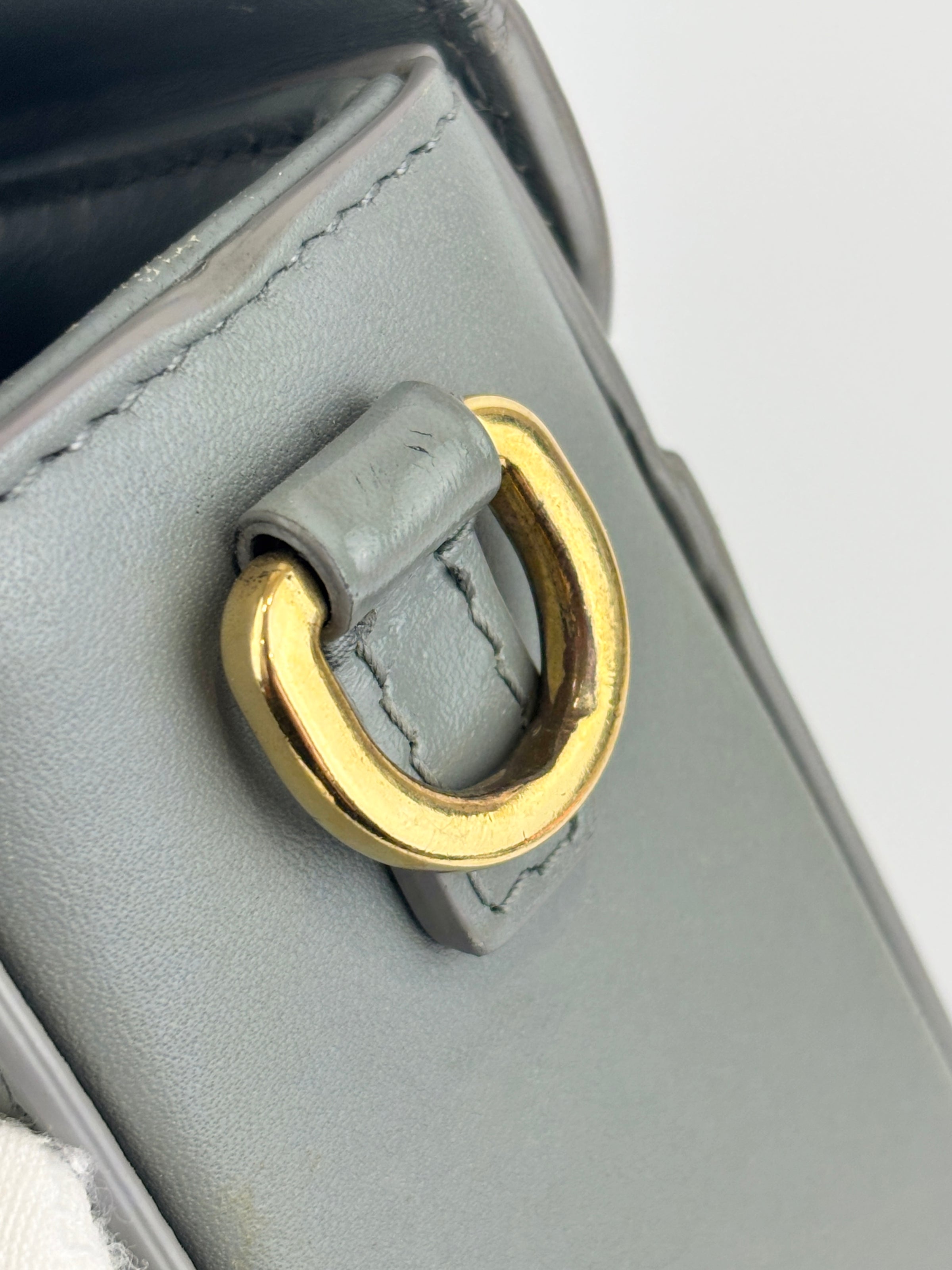 30 Montaigne Box Bag in Grey