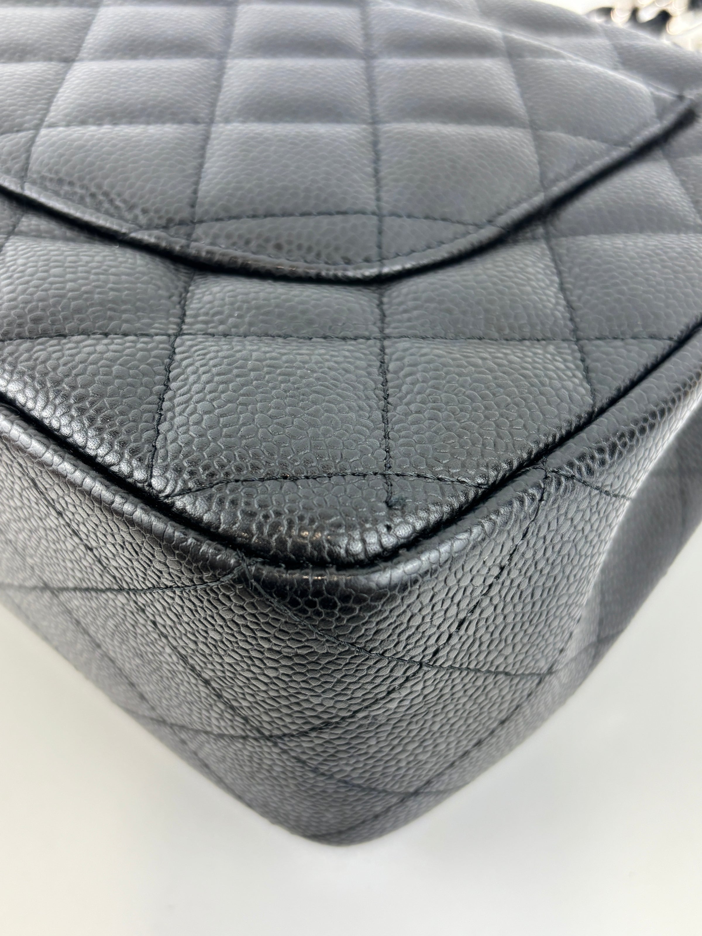 Classic Jumbo Single Flap Black Caviar SHW