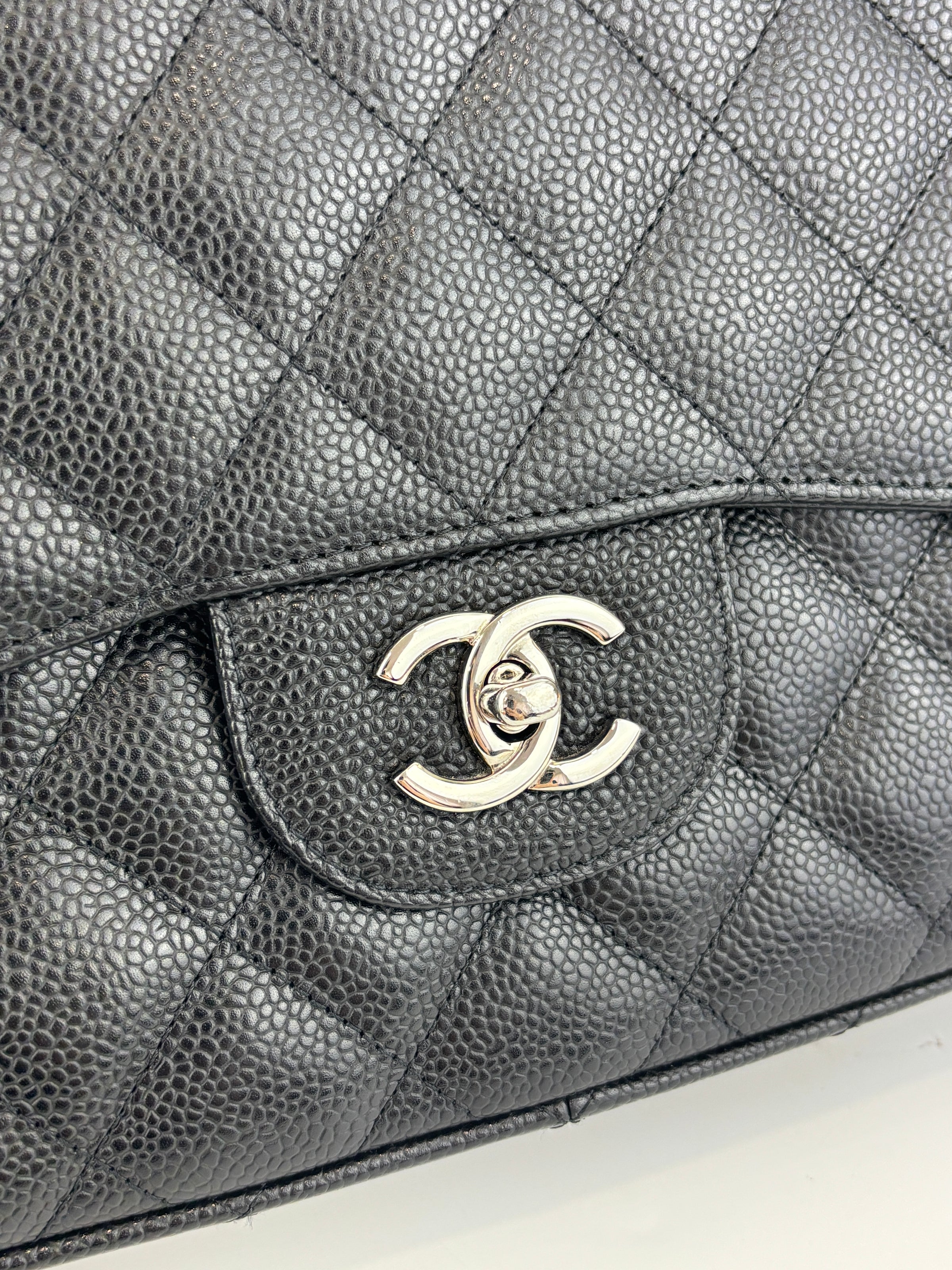 Classic Jumbo Single Flap Black Caviar SHW