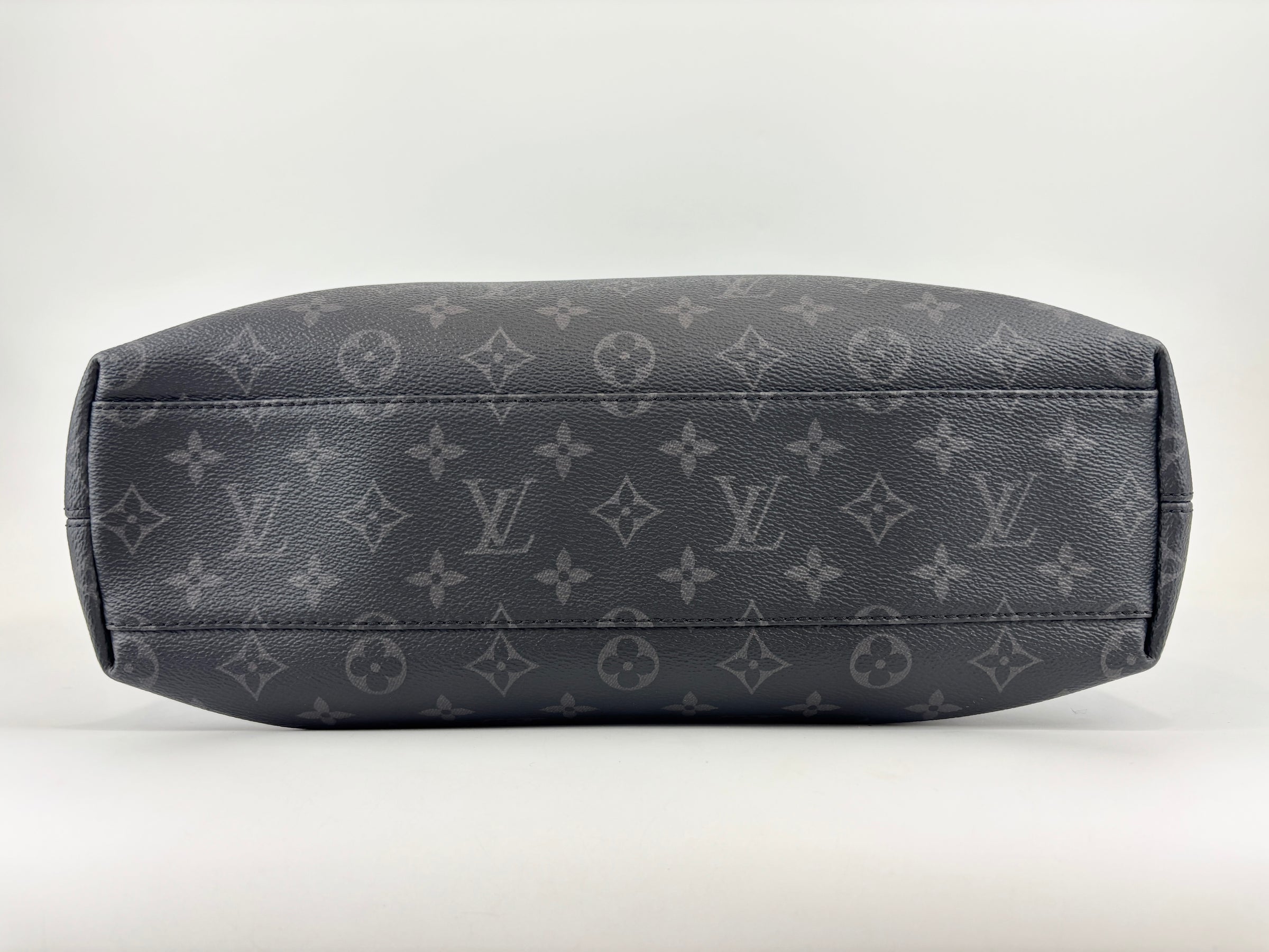 Explorer Tote Monogram Eclipse
