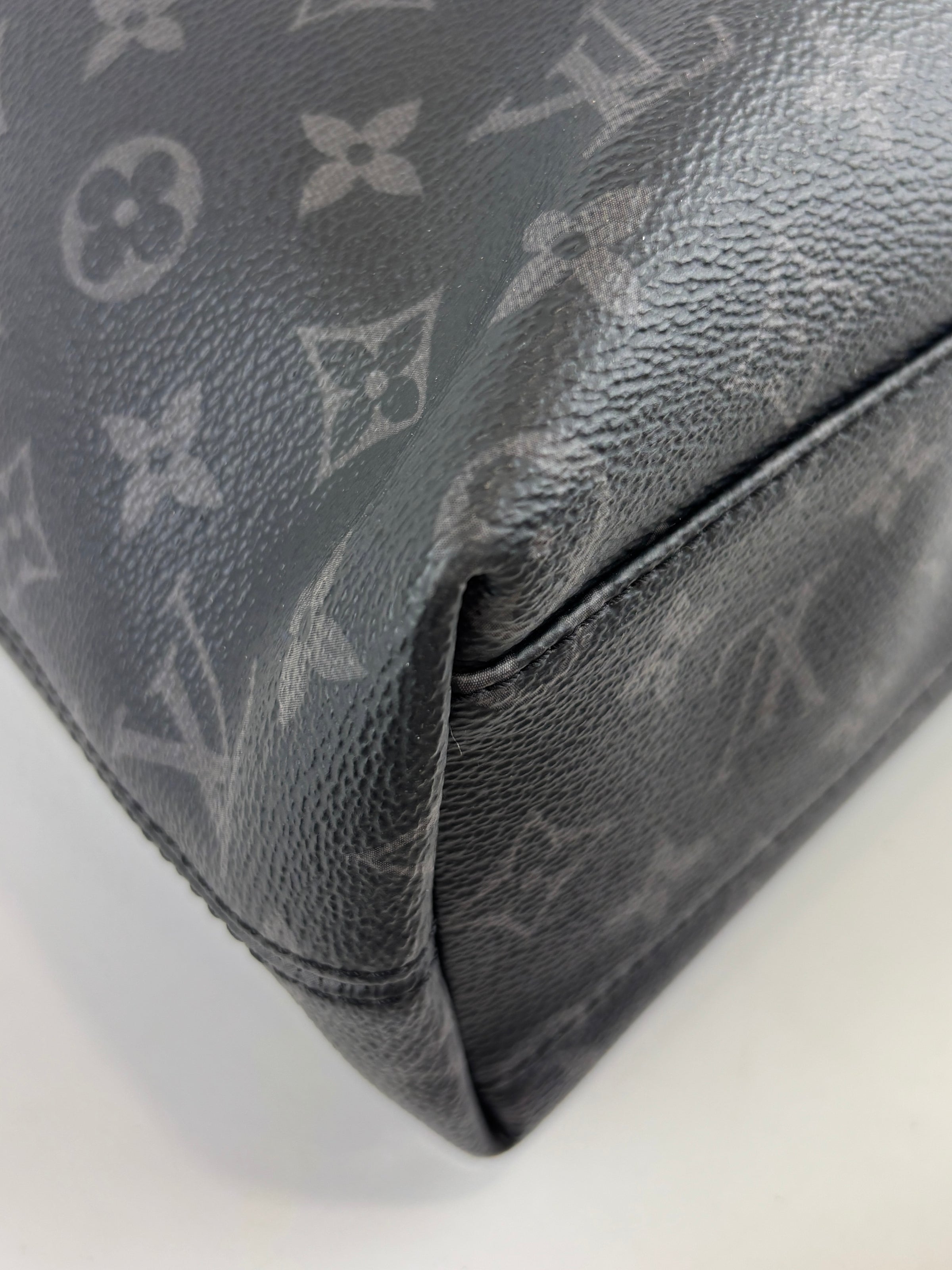 Explorer Tote Monogram Eclipse