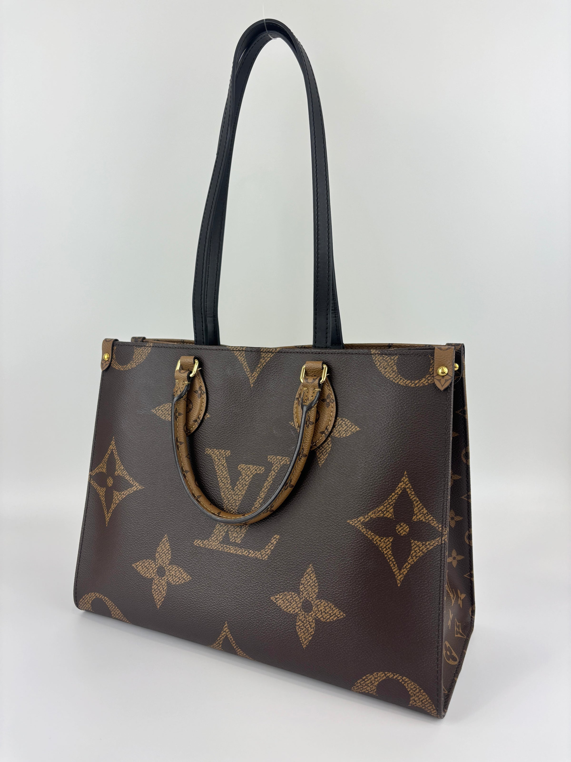 OnTheGo MM Monogram Reverse