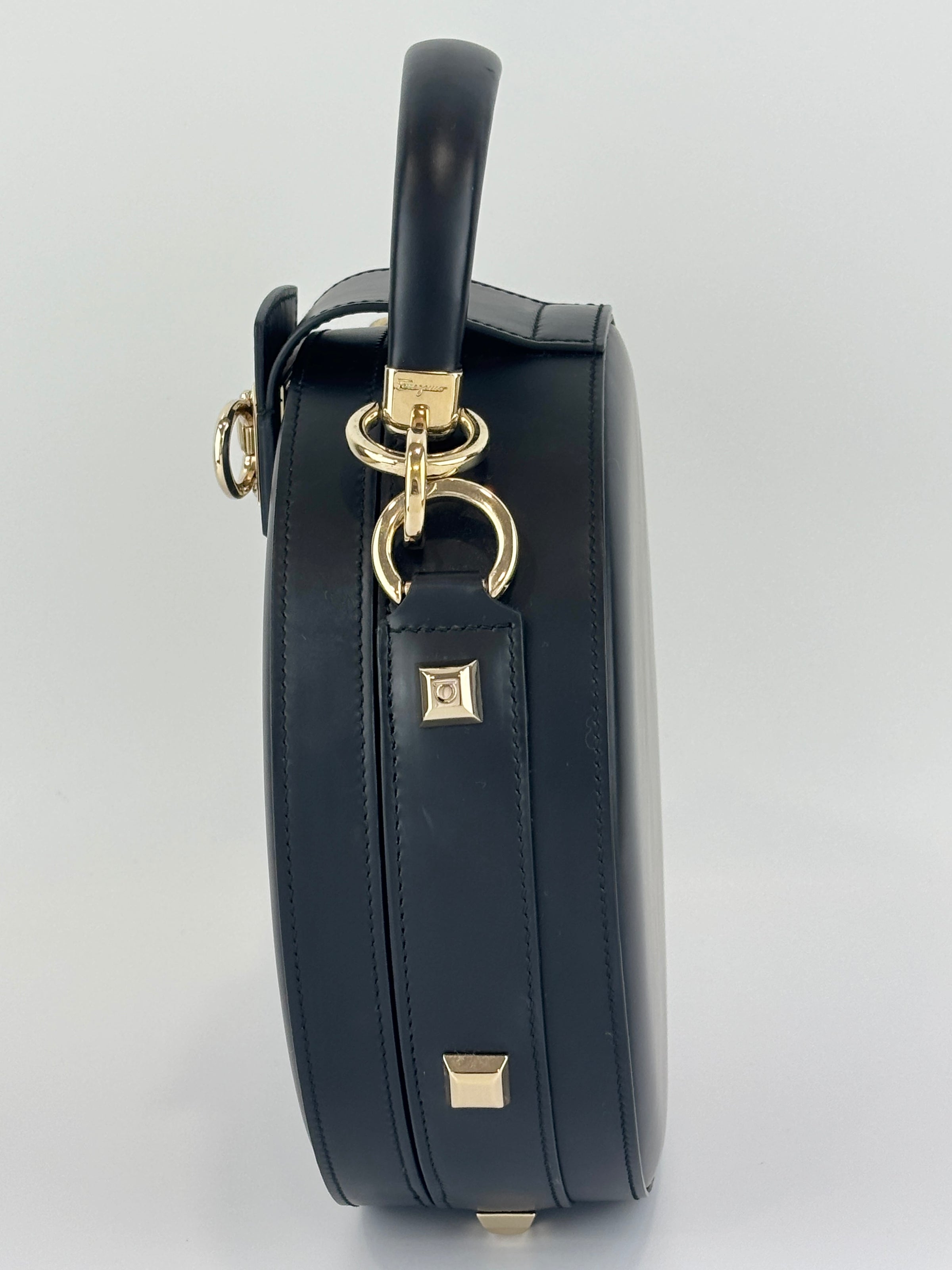 Studio Mini Round Bag Black Smooth Leather