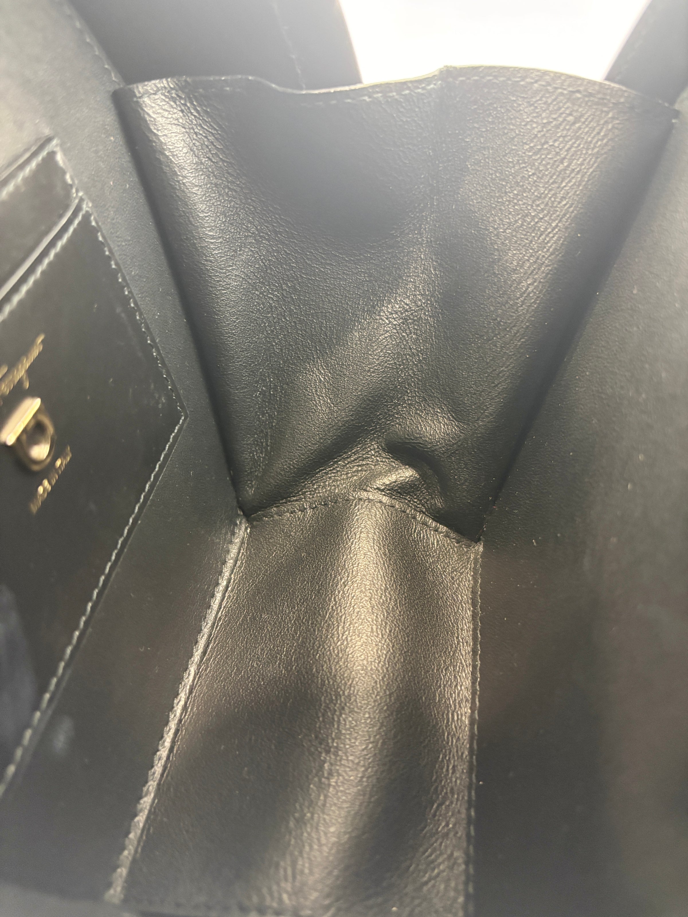 Studio Mini Round Bag Black Smooth Leather