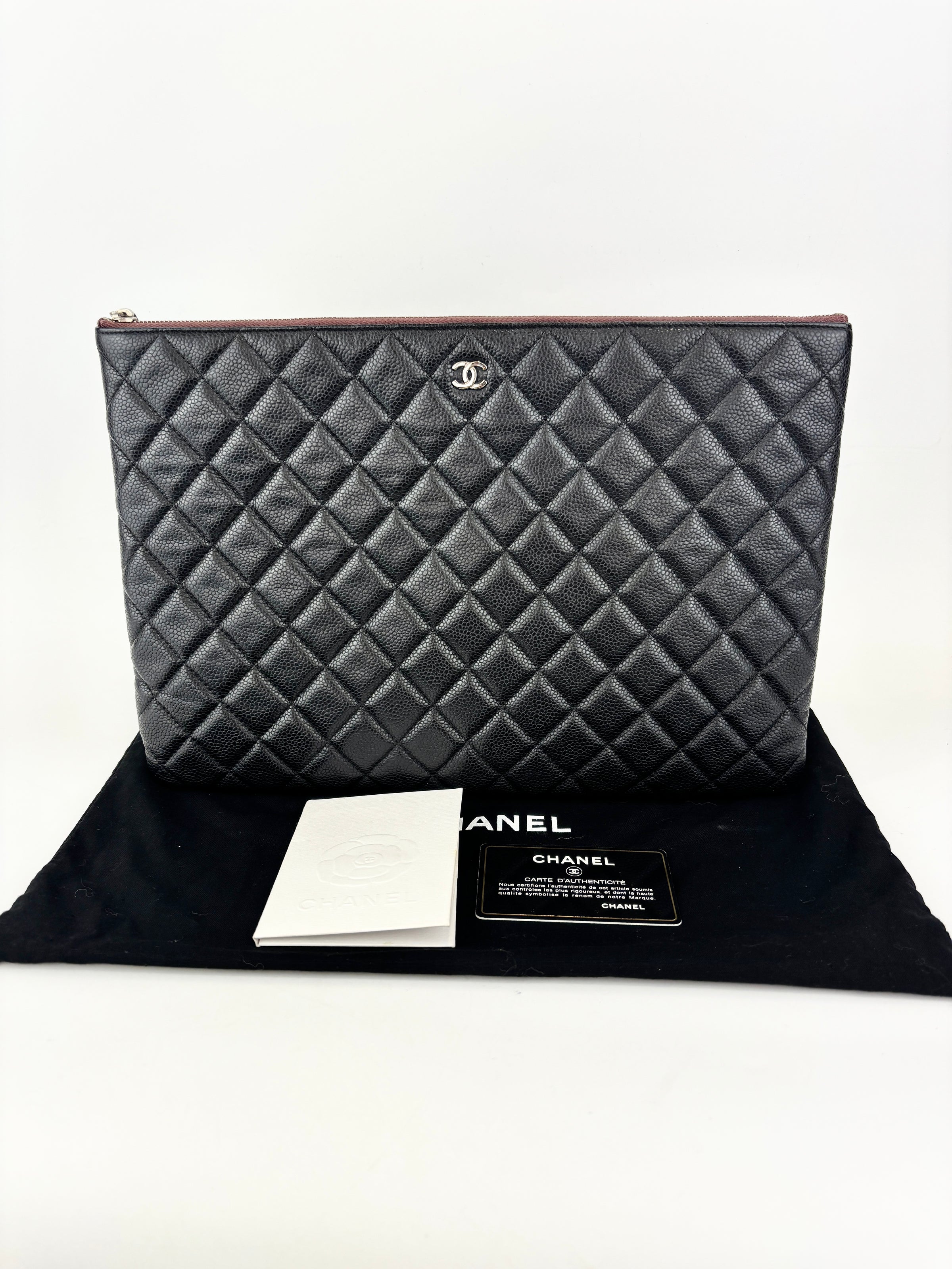 A69251 Large O Case Black Caviar SHW