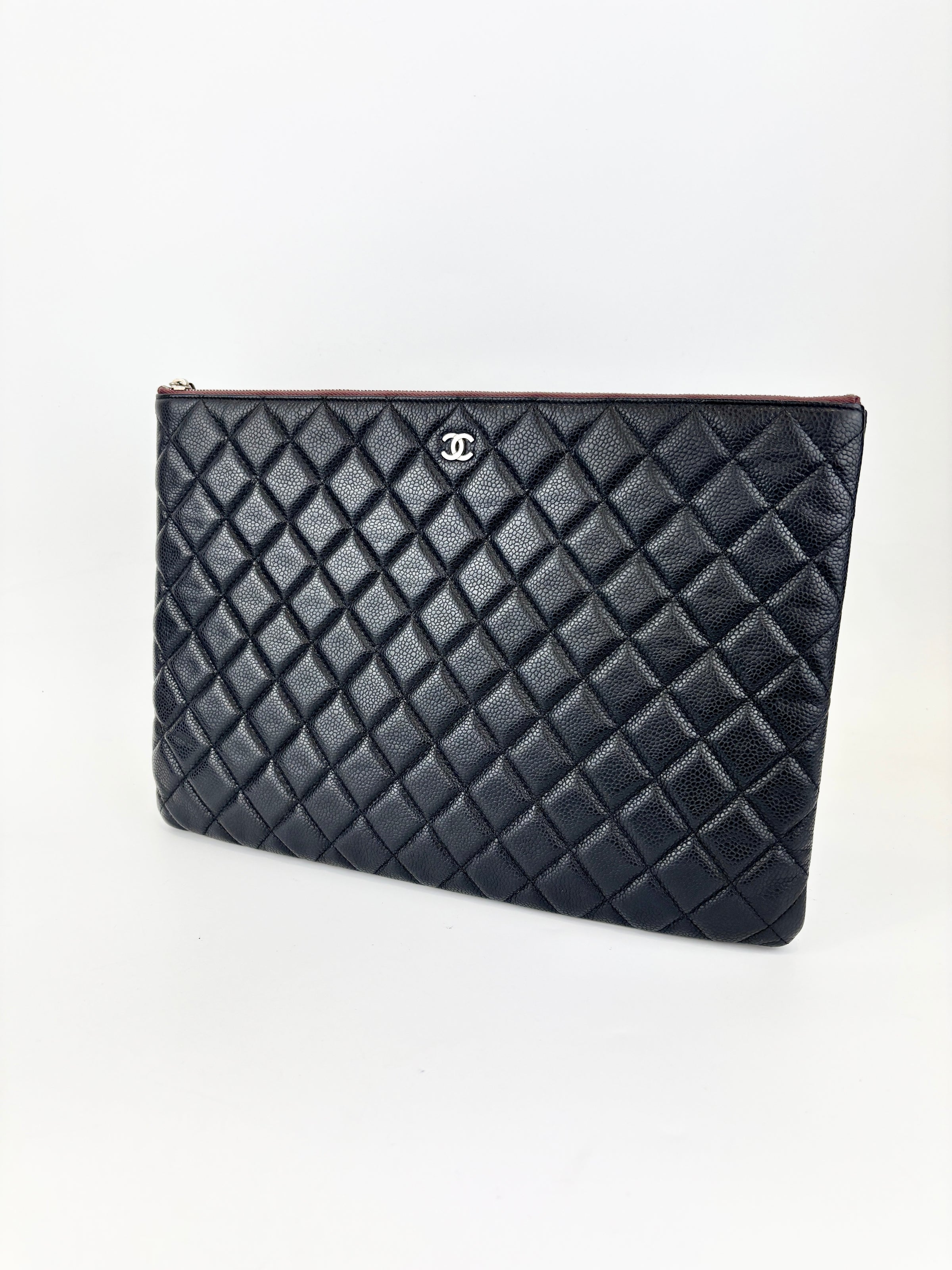 A69251 Large O Case Black Caviar SHW