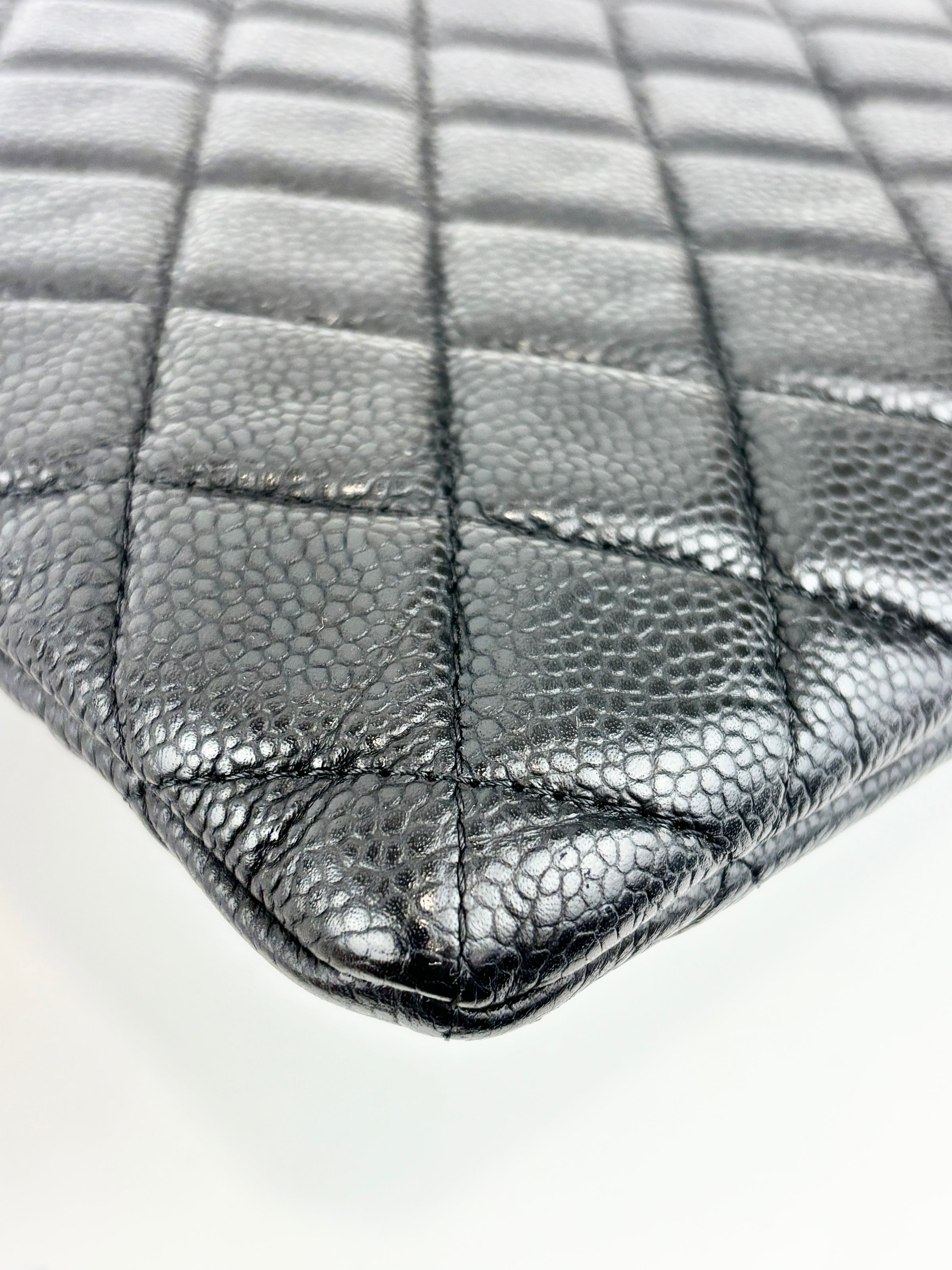 A69251 Large O Case Black Caviar SHW