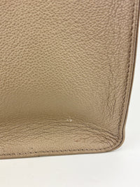 Onthego MM Bicolour Monogram Empreinte Leather Tourterelle / Crème