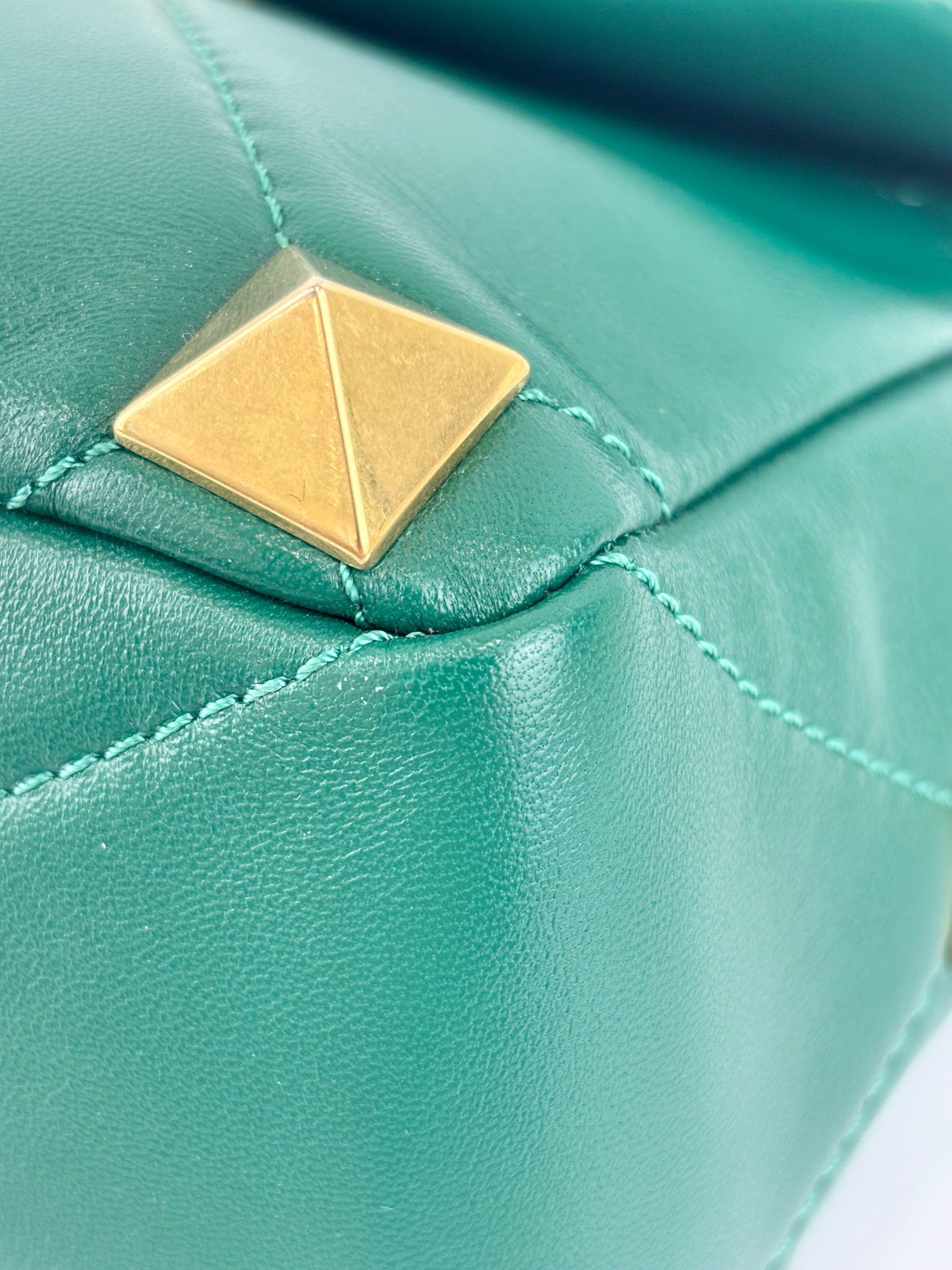 Roman Stud Medium Chain Bag Green