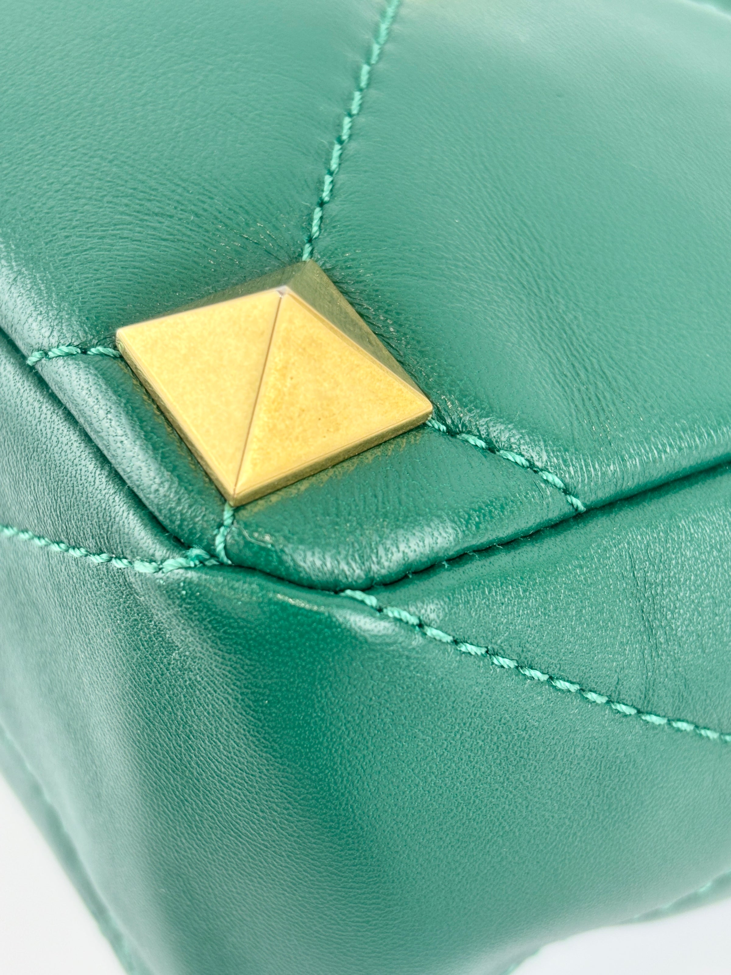 Roman Stud Medium Chain Bag Green