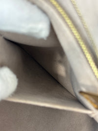 Onthego MM Bicolour Monogram Empreinte Leather Tourterelle / Crème