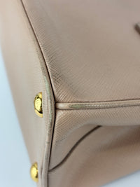 BN2896 Galleria Small Saffiano Leather Bag Cammeo
