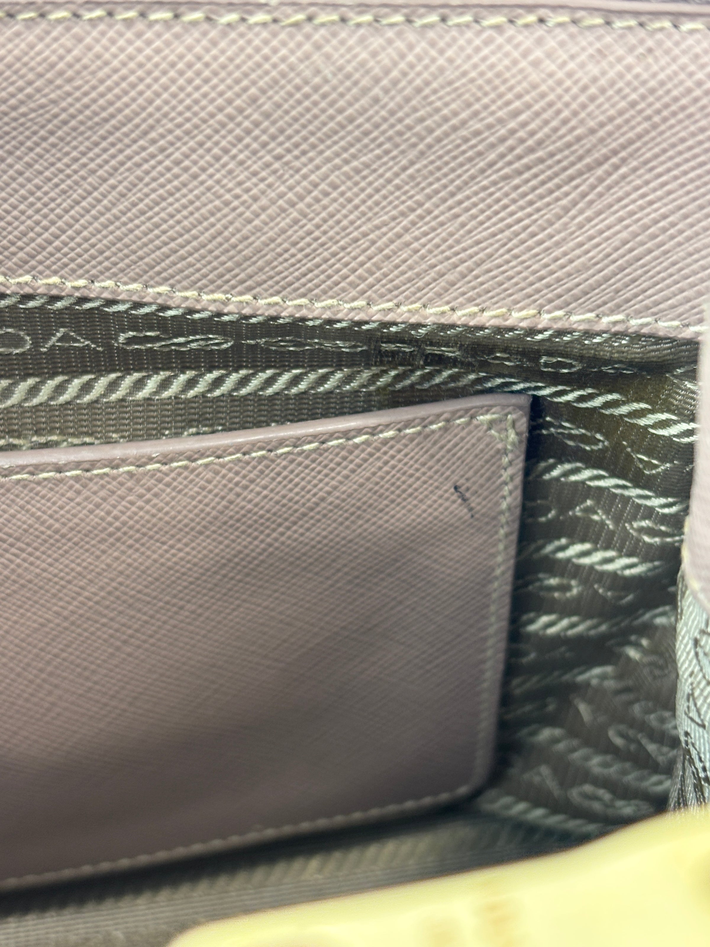 BN2896 Galleria Small Saffiano Leather Bag Cammeo