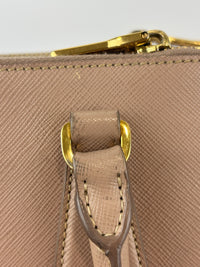 BN2896 Galleria Small Saffiano Leather Bag Cammeo