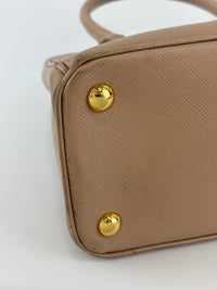 BN2896 Galleria Small Saffiano Leather Bag Cammeo
