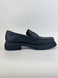Moccasin with Gancini Ornament Saddle Loafer Calfskin in Black Size 10
