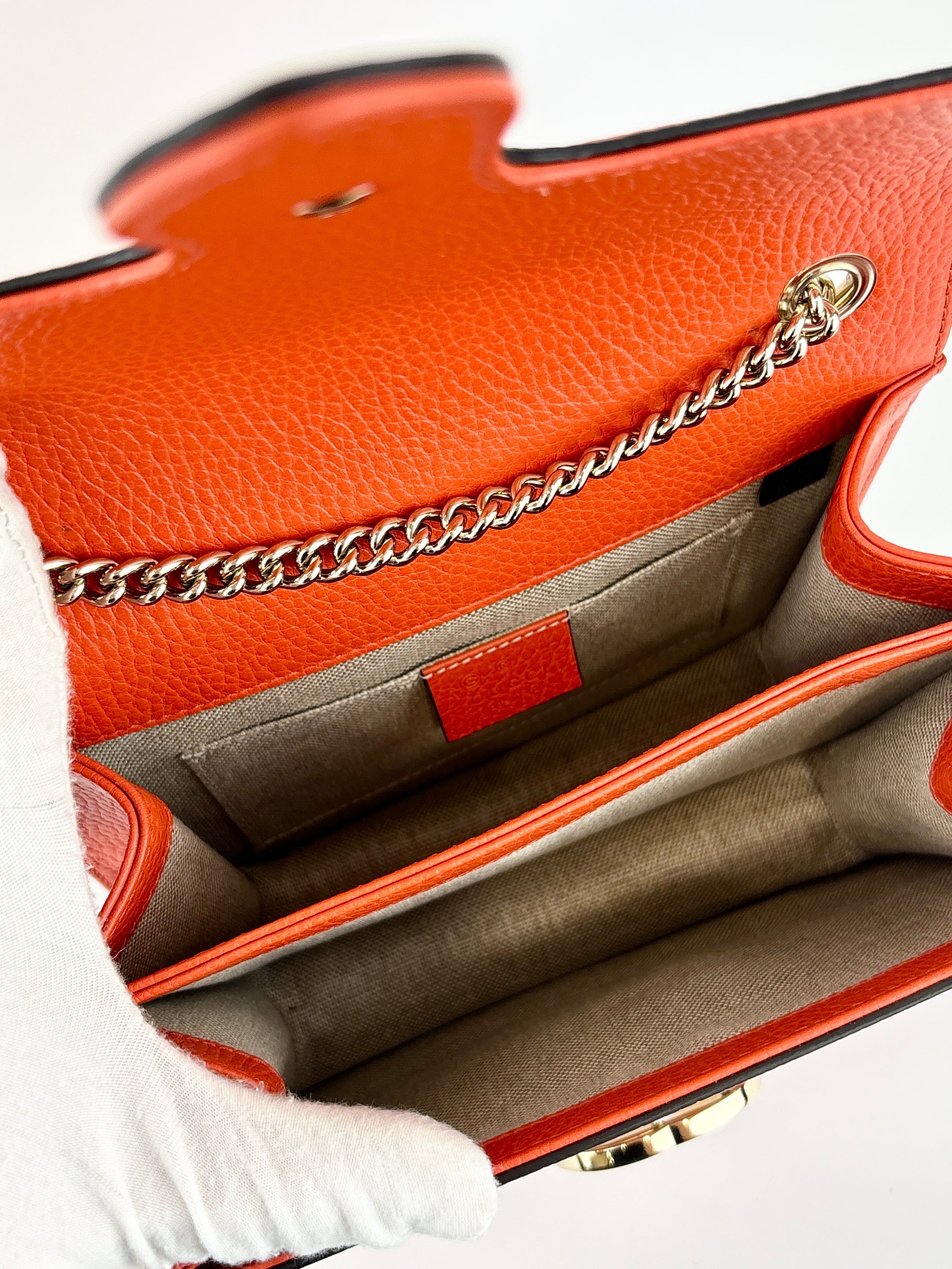 Gucci Small Dollar Calfskin Interlocking G Crossbody Bag – Glampot