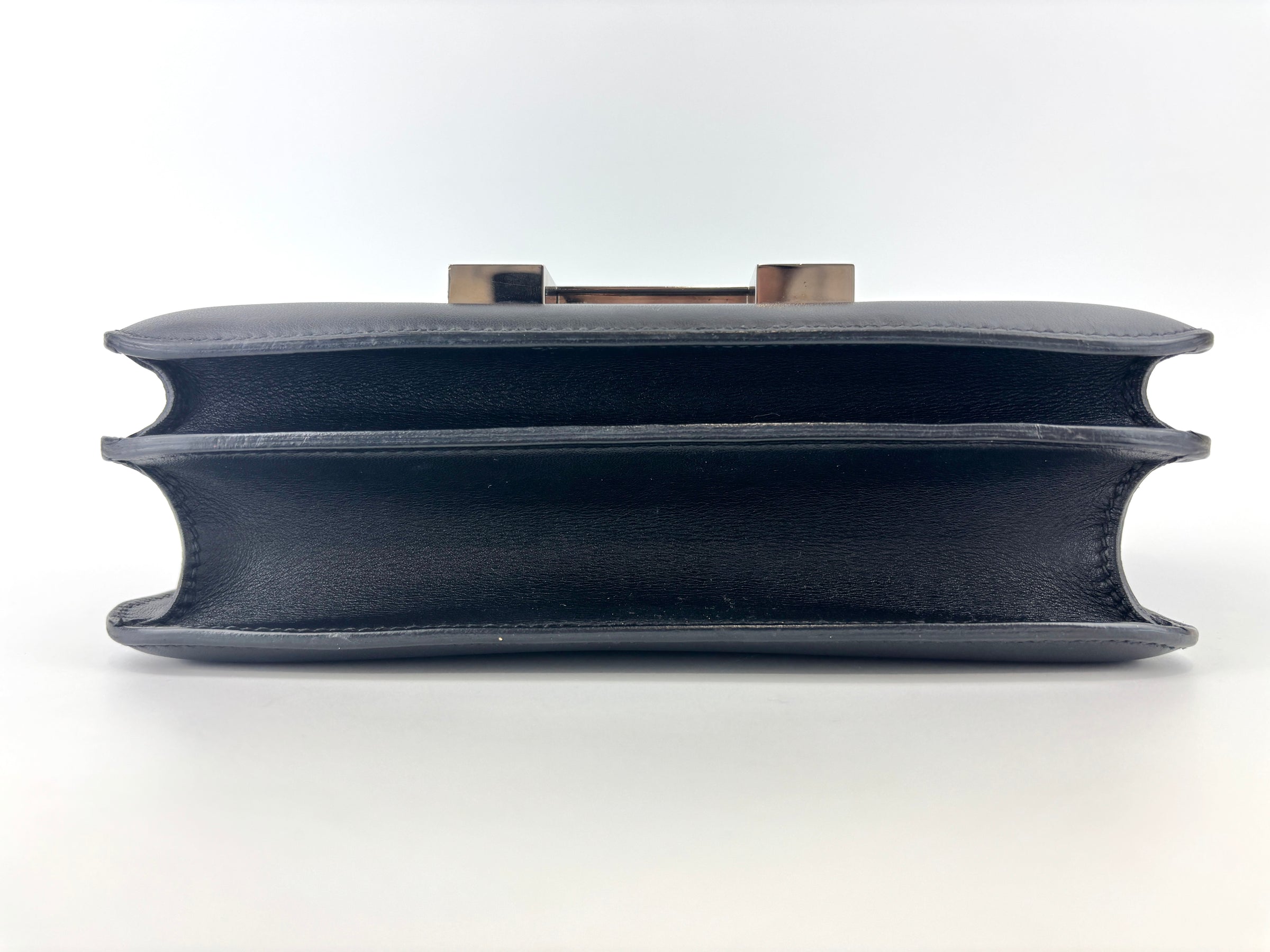 Constance 24 Black Swift PHW