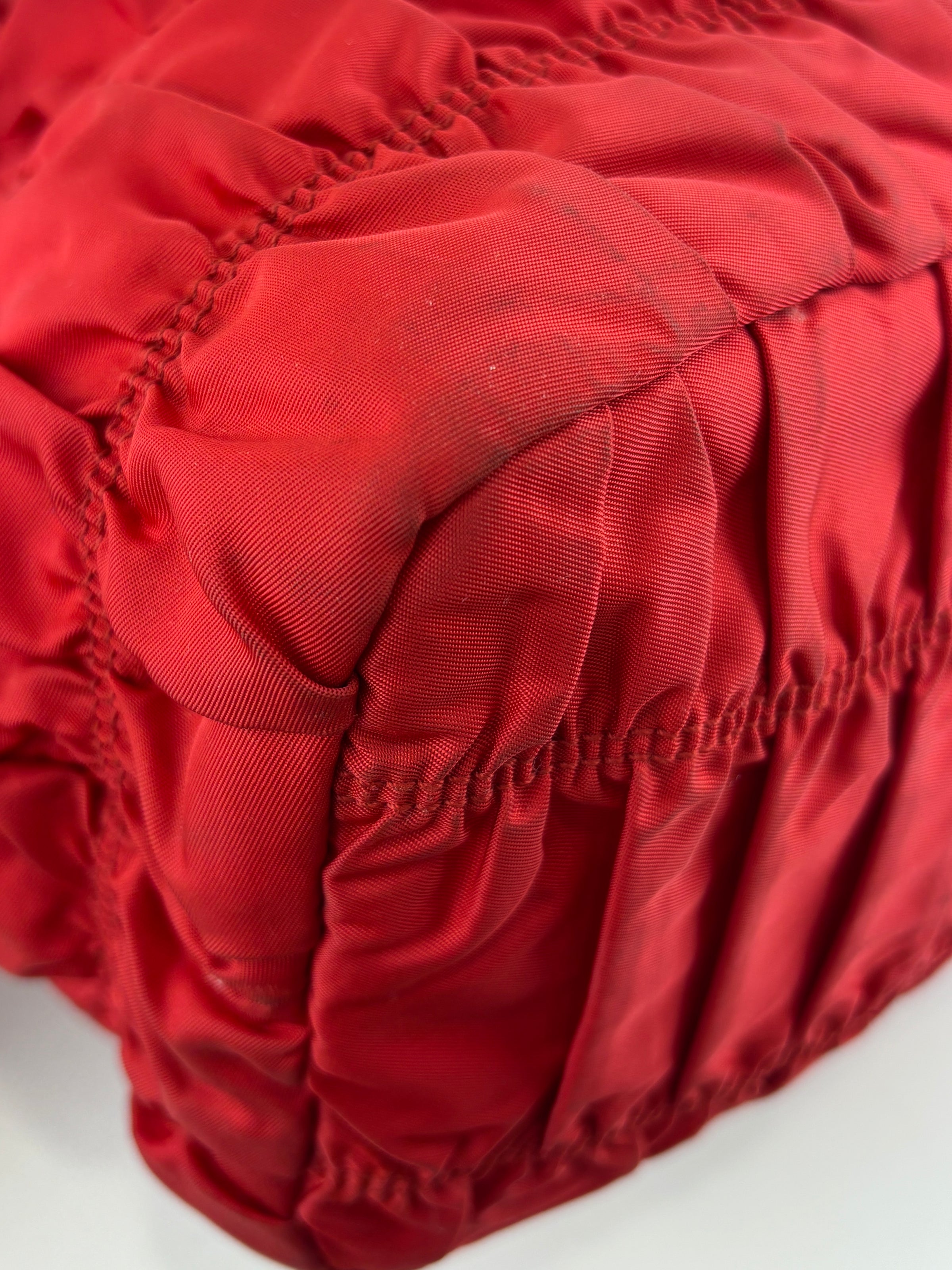 Tessuto Gaufre Nylon Tote in Red