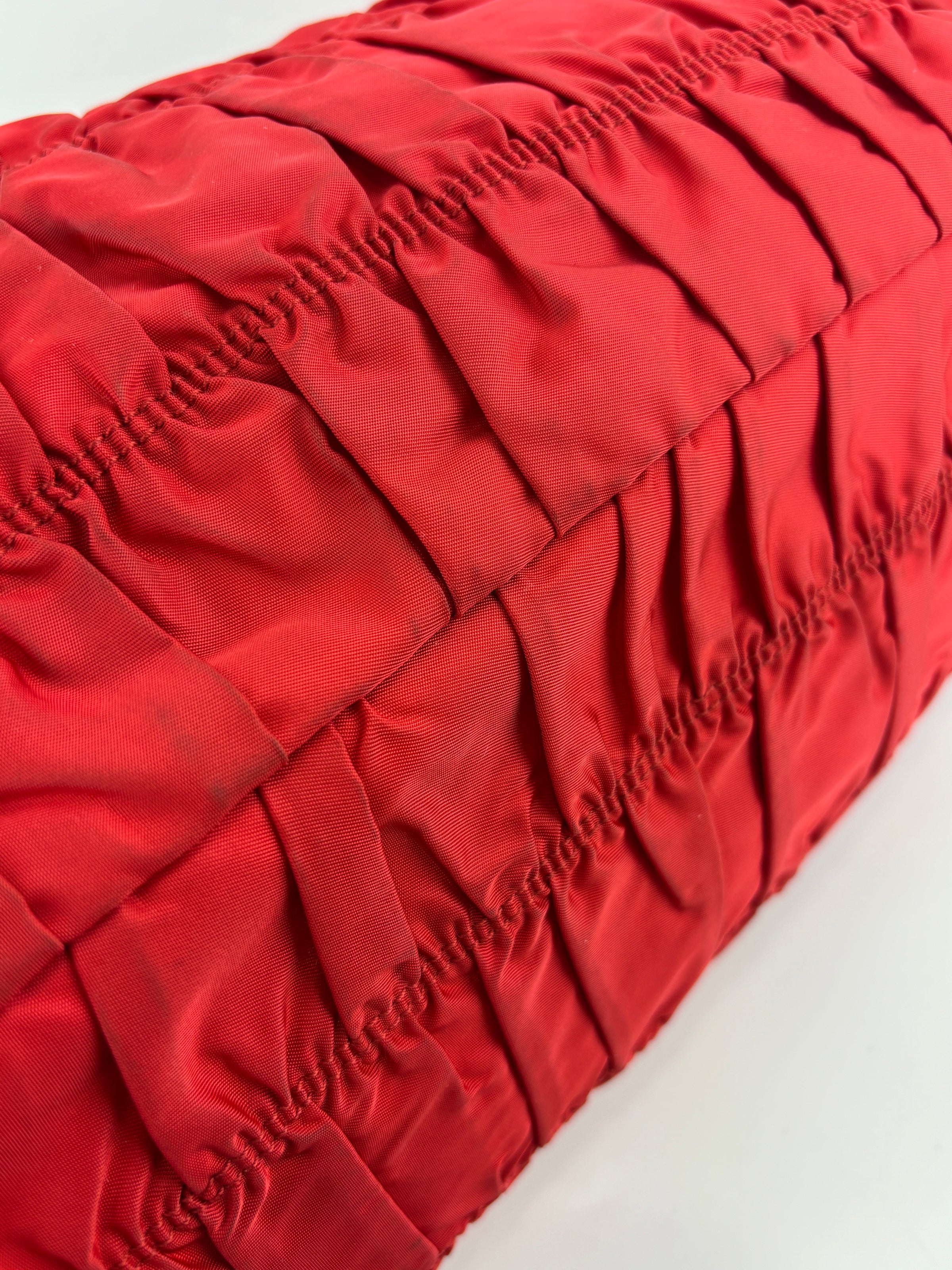 Tessuto Gaufre Nylon Tote in Red