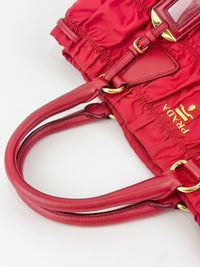 Tessuto Gaufre Nylon Tote in Red