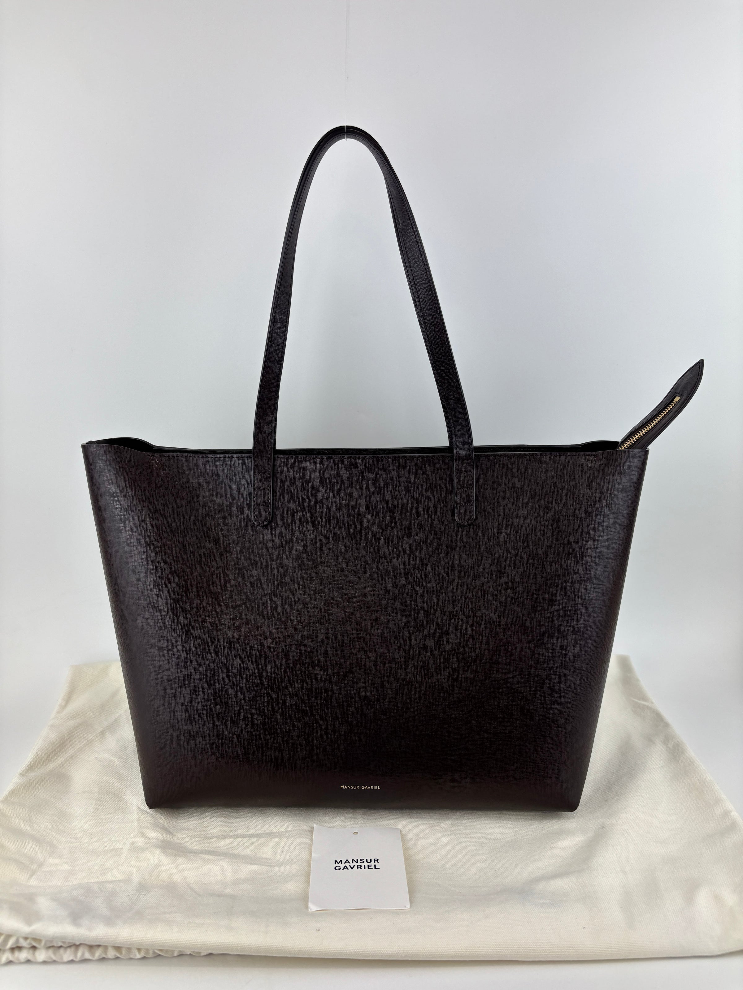 Small Zip Tote Bag in Mocha
