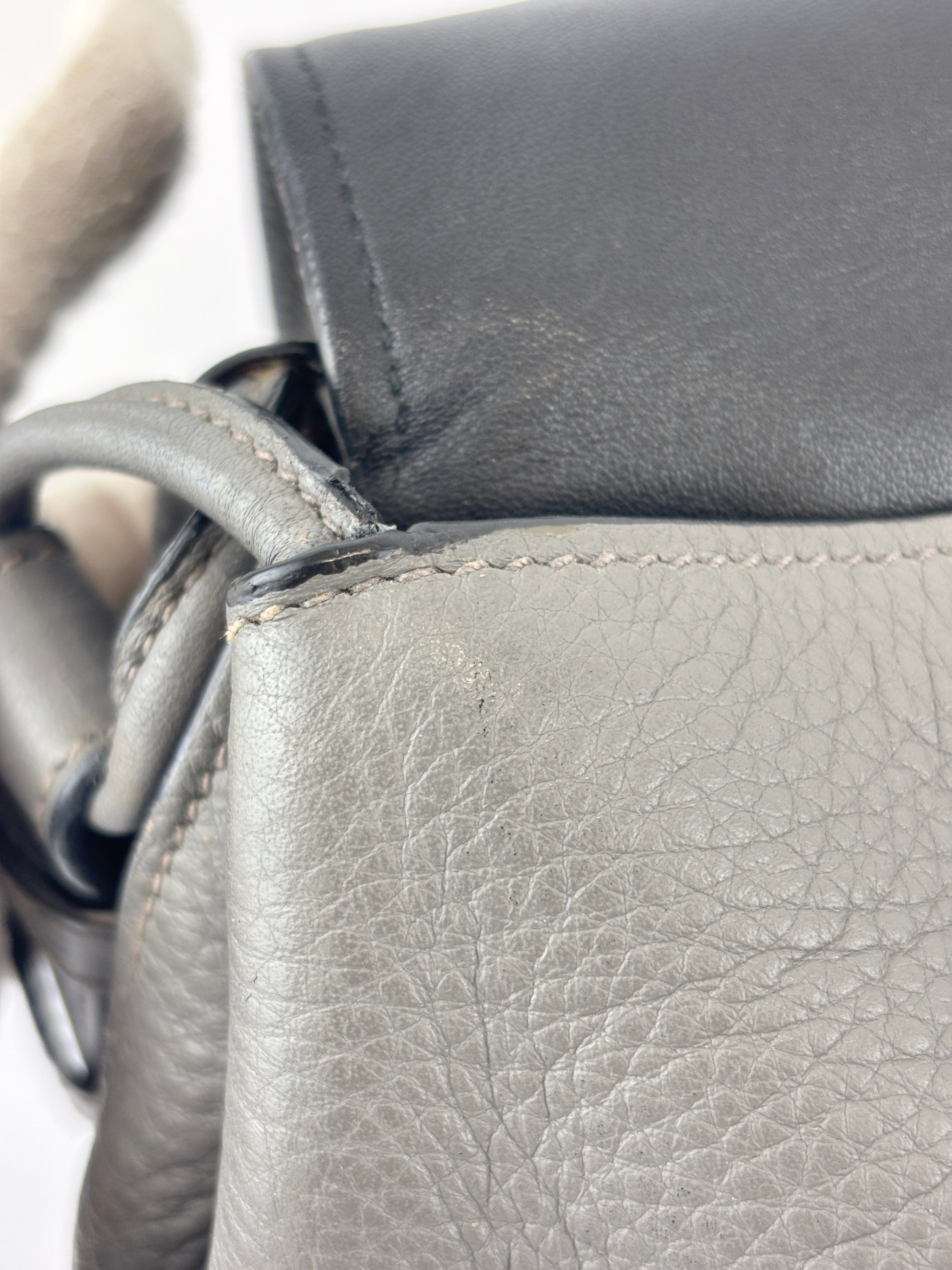 1BD052 Vitello Daino Leather Shoulder Bag Marmo Grey
