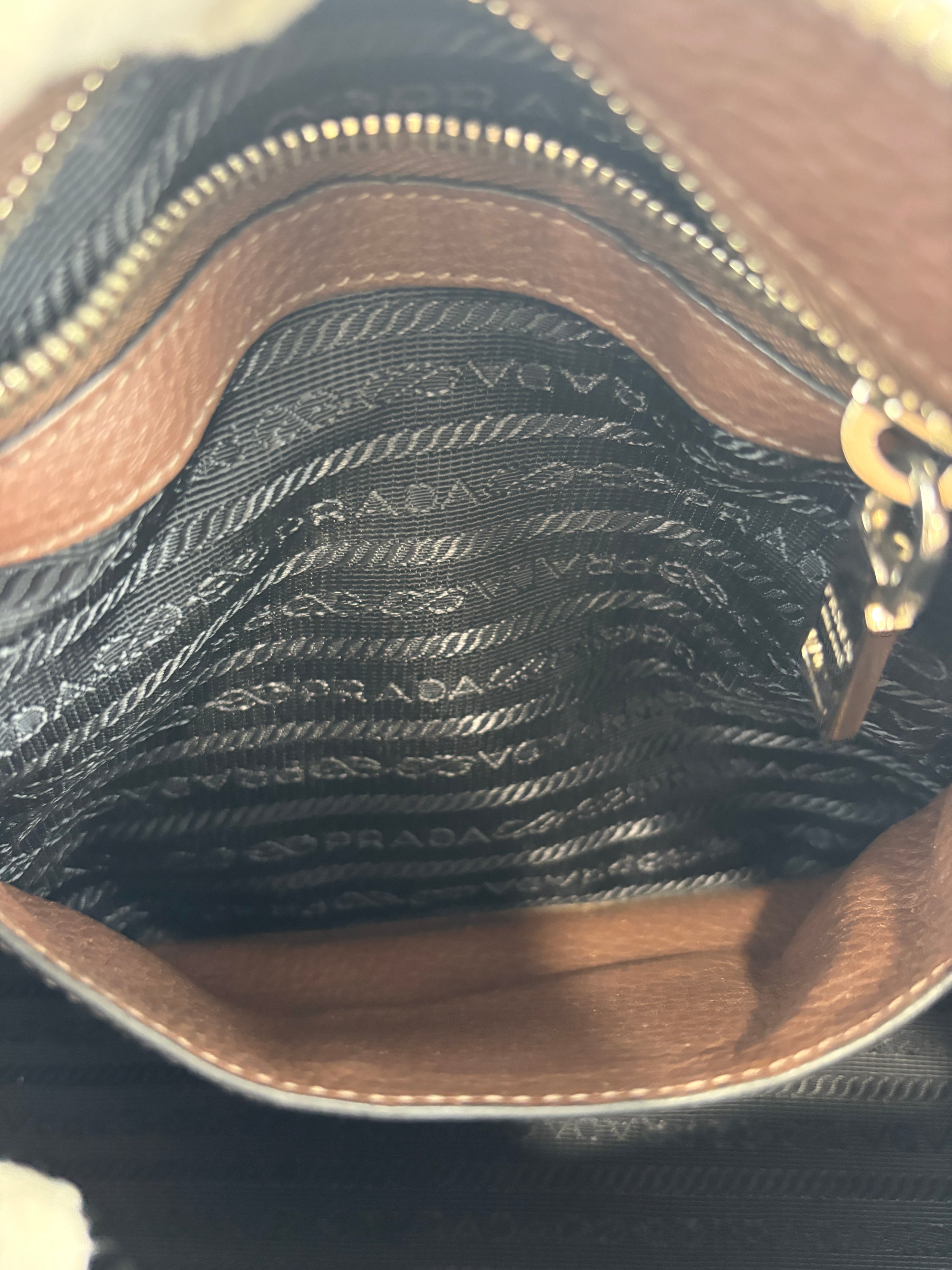 BR5096 Vitello Phenix Leather Hobo Bag Bruciato Brown