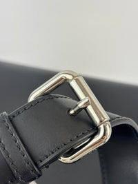 7VA415-70R Men's Black Smooth Leather Messenger Bag