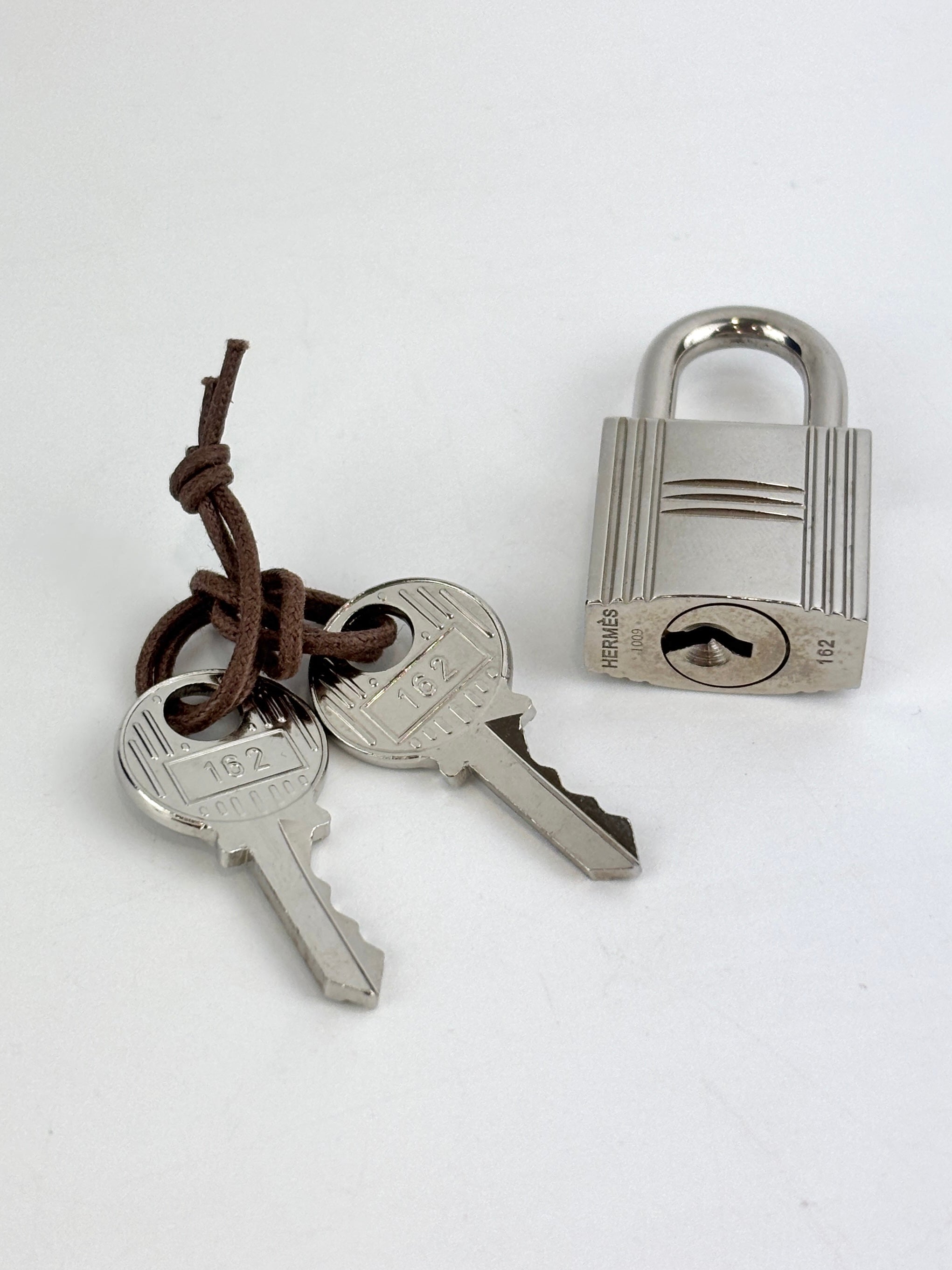 Picotin 18 Iris Clemence Leather PHW