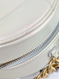 19 Iridescent Calfskin Quilted Round Clutch With Chain White Mixed Hardware