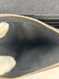 8M0346 Karlito Wallet On Chain Black Saffiano Studded Leather