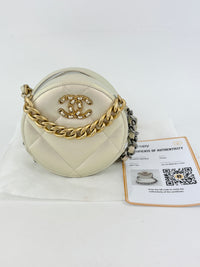 19 Iridescent Calfskin Quilted Round Clutch With Chain White Mixed Hardware